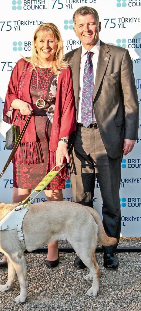 Türkiye'deki 75.yılını partiyle kutladı