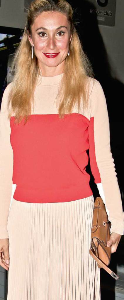 Yeni yaşını sürpriz parti ile kutladı