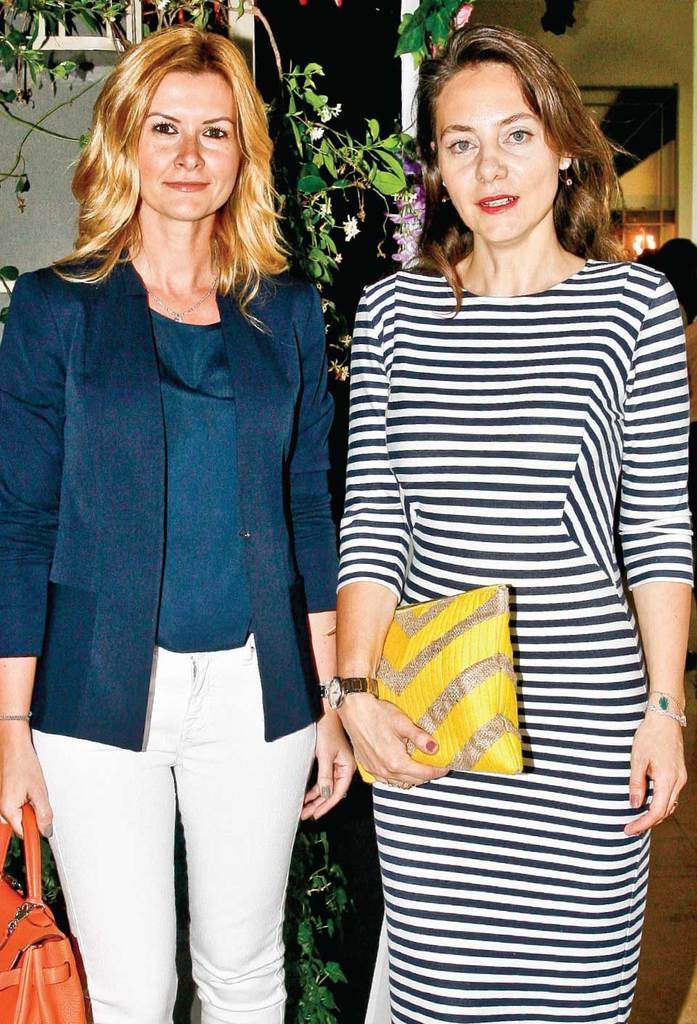 Bebek devam sütünü ünlü isimler tanıttı