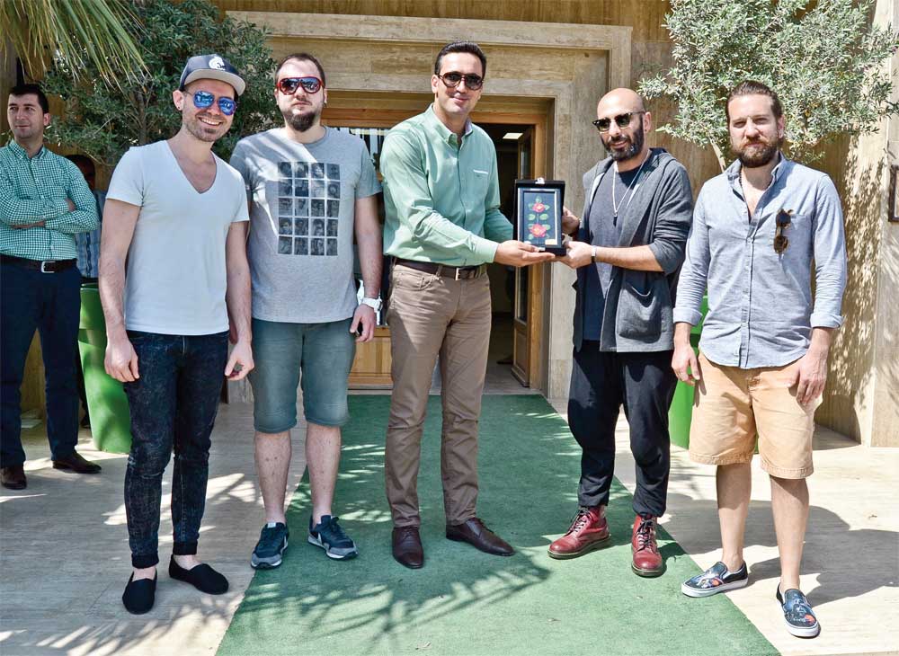 Ünlü isimler ağaç dikti