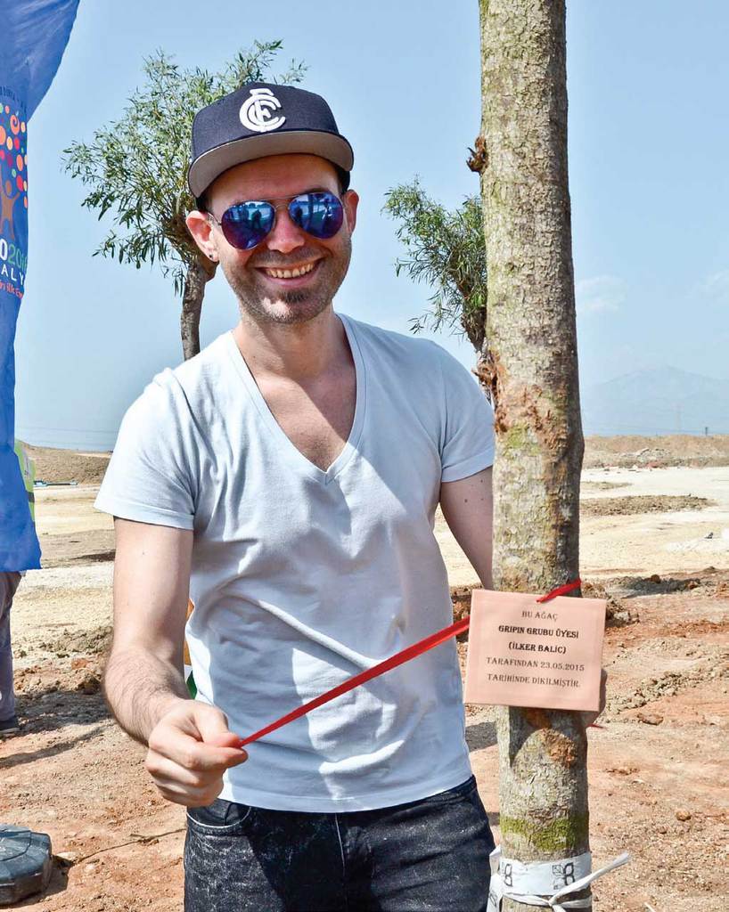 Ünlü isimler ağaç dikti