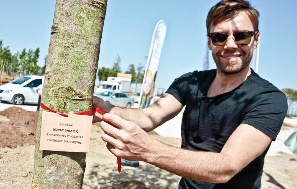 Ünlü isimler ağaç dikti