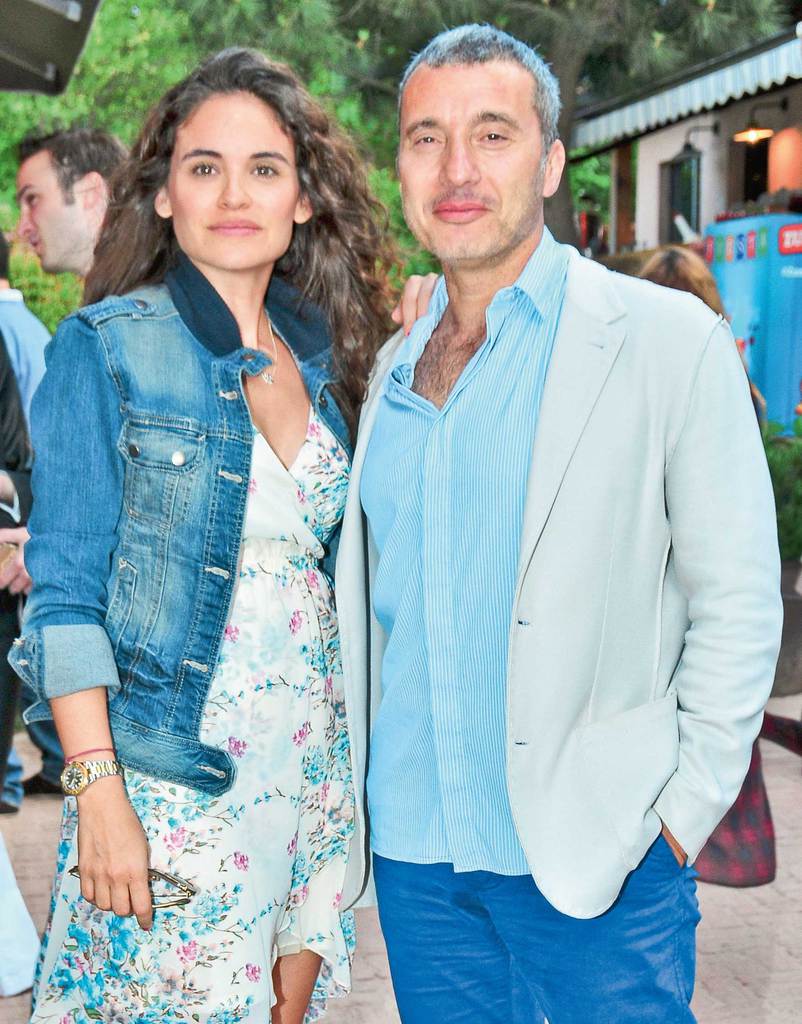 Meyve suyu partisinde eğlendiler