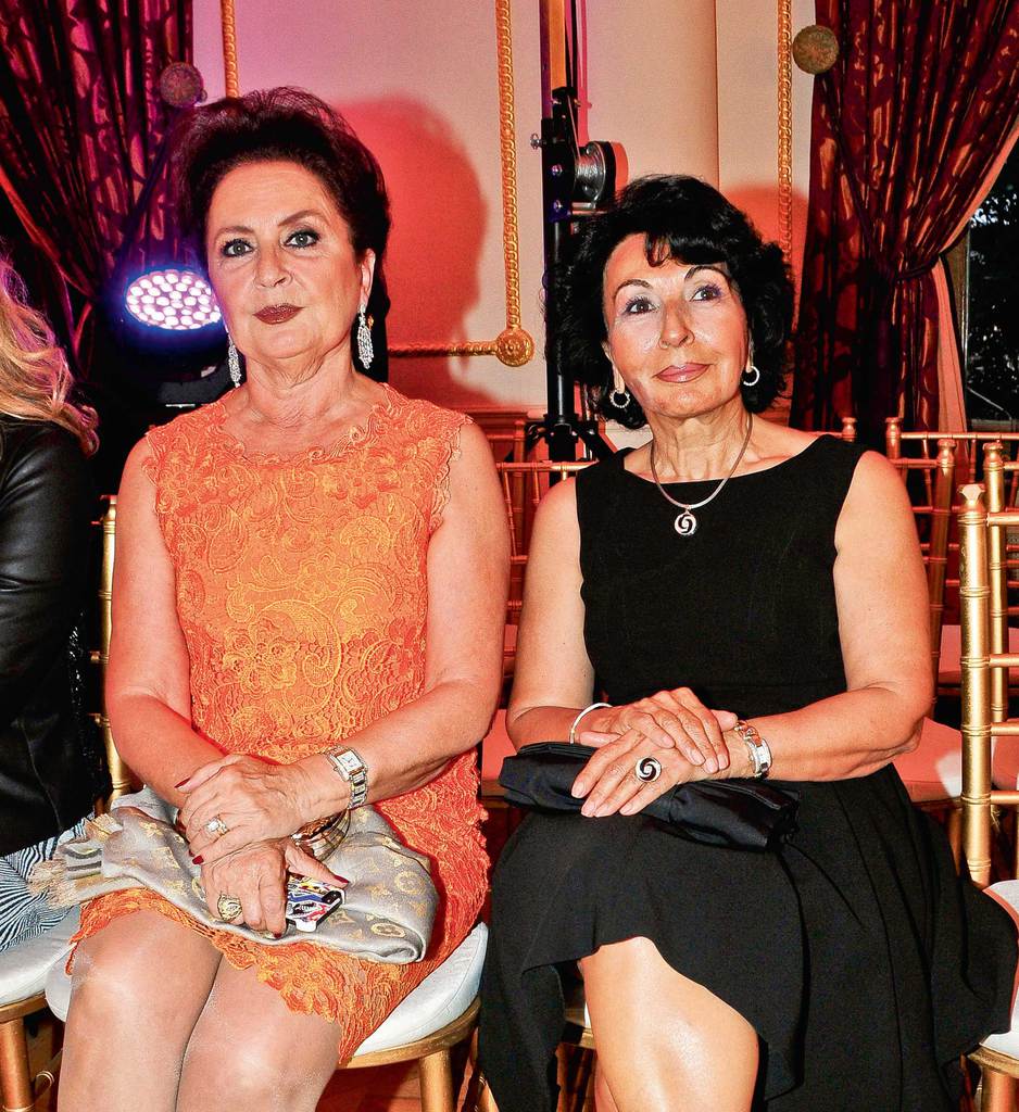 Kanserle Savaş Vakfı yararına defile