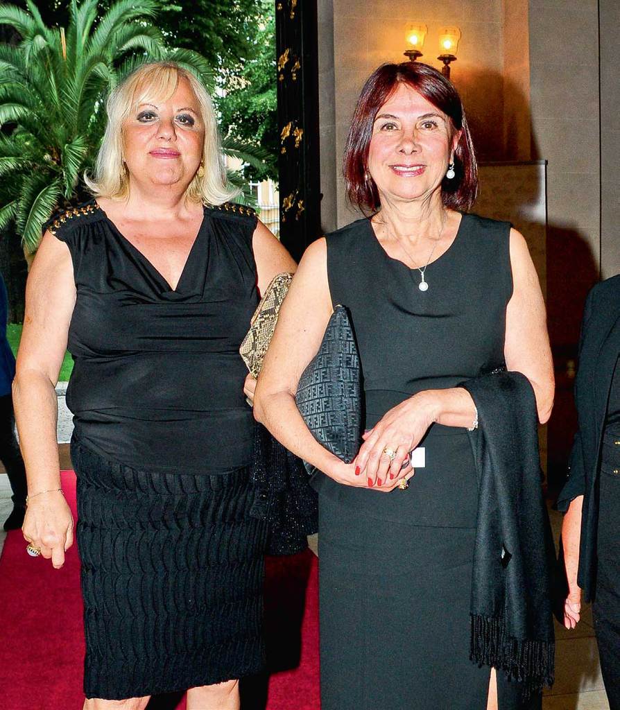 Kanserle Savaş Vakfı yararına defile