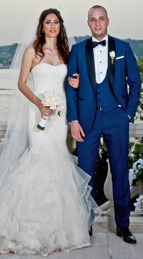 Görkemli bir düğünle evlendiler