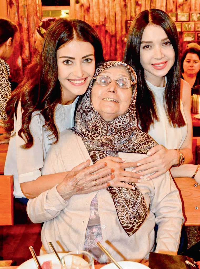 Geleneksel iftar yemeğini düzenledi