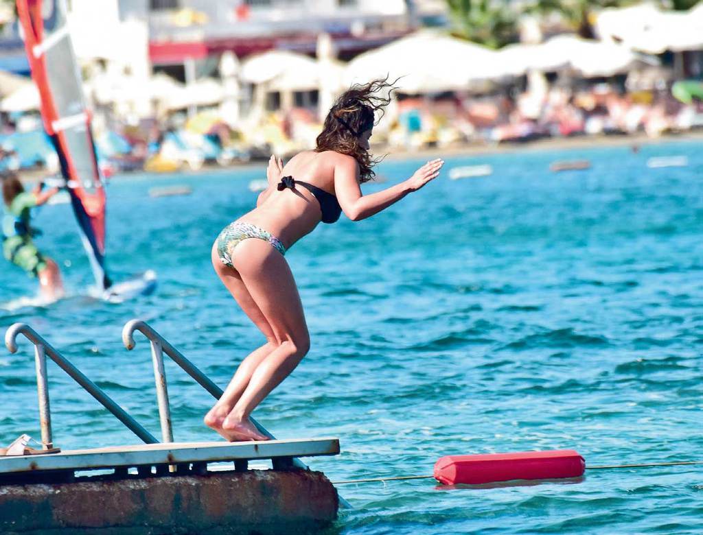 Bodrum Beach'leri renklendi