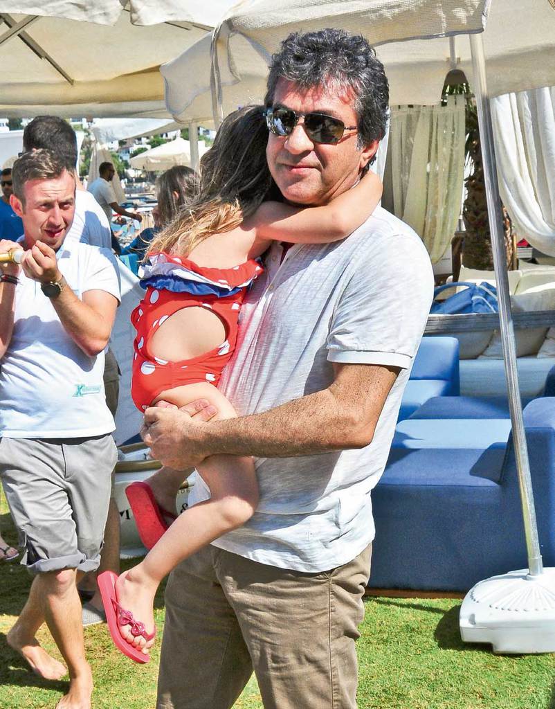 X Beach'in partisine büyük ilgi