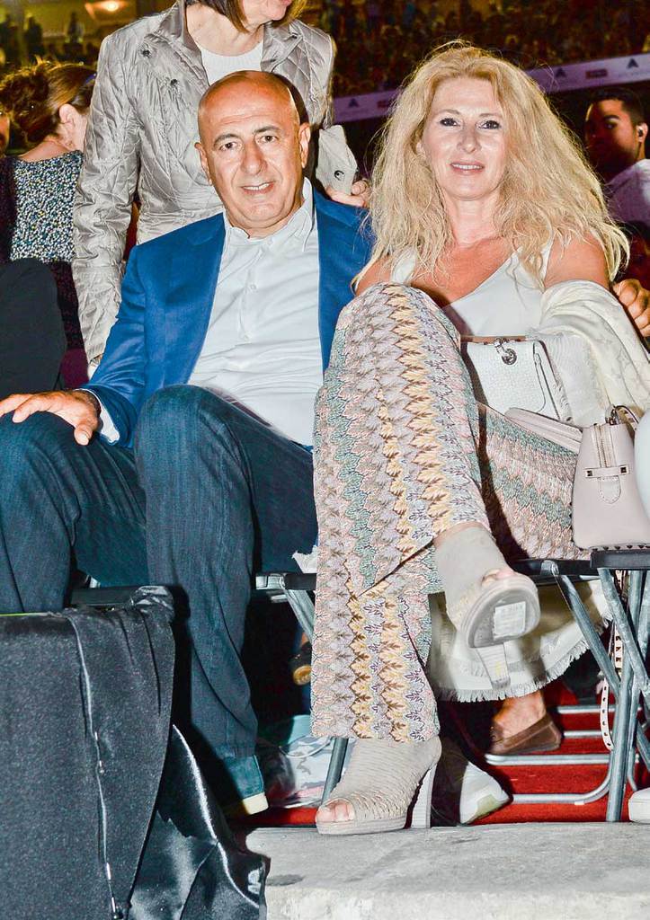 Açıkhava konserleri Ajda ile başladı