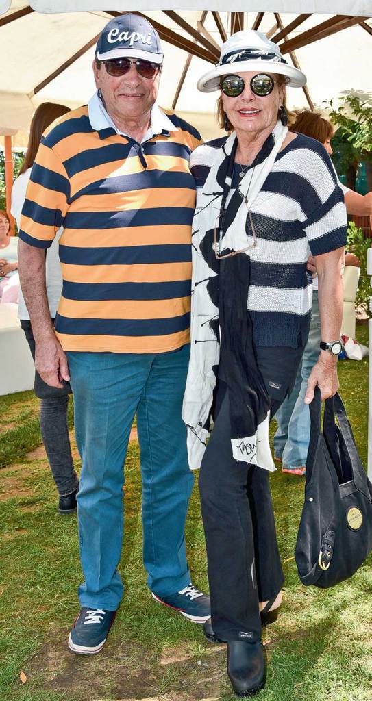 Köpek kulübüne renkli açılış