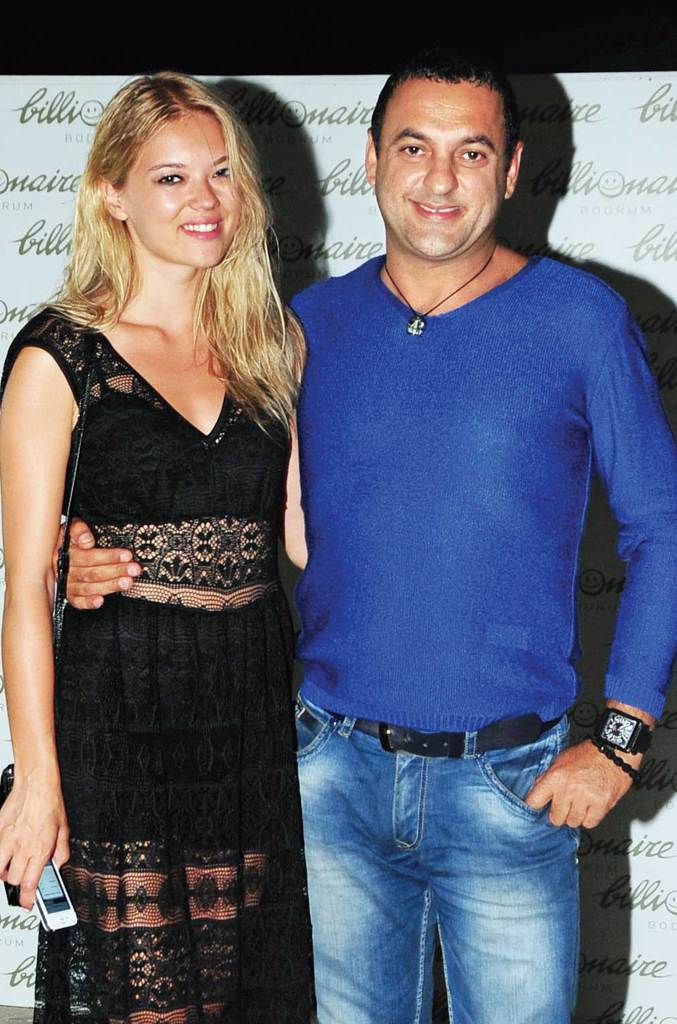 Önce yemek sonra parti