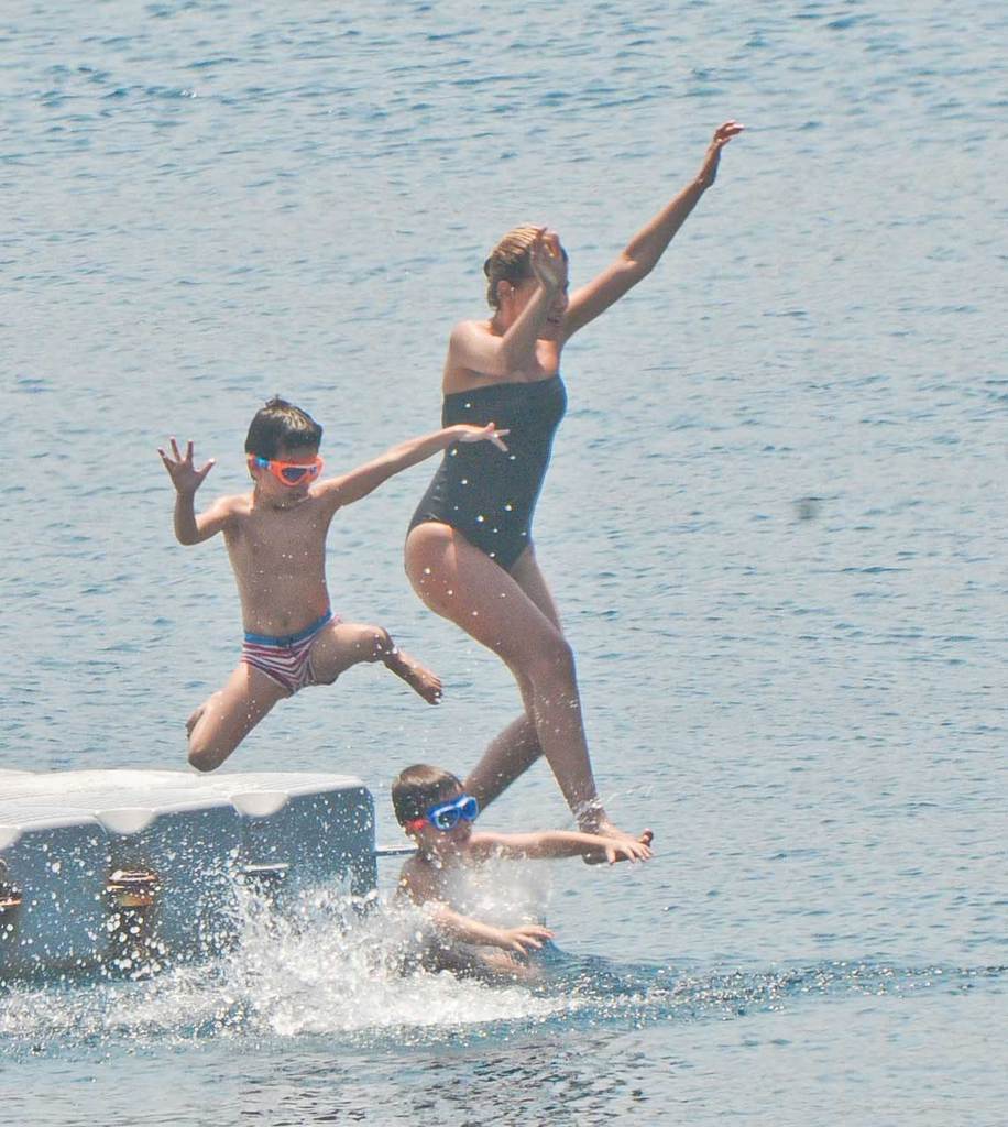 Ünlülerin tatilinden renkli kareler