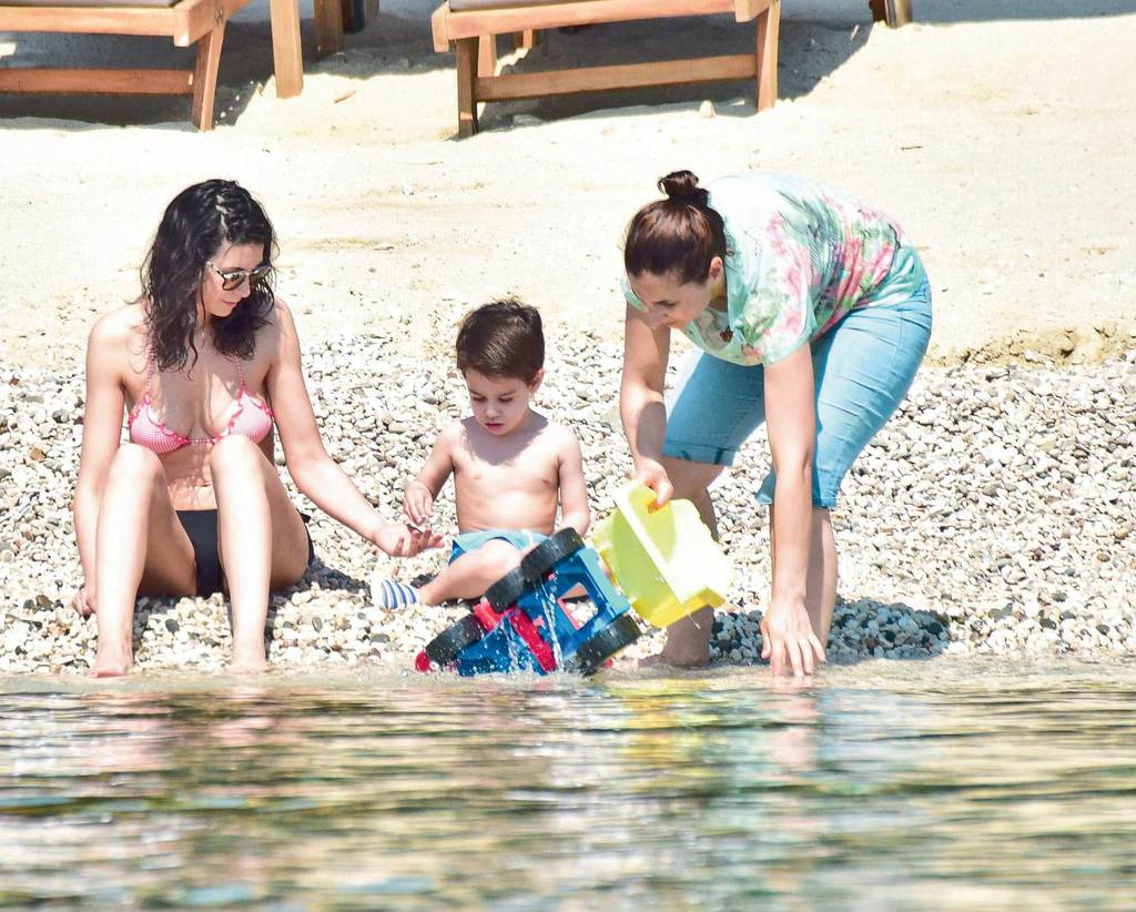 Ünlülerin tatilinden renkli kareler