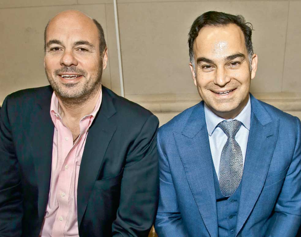 Paris'te dostları yalnız bırakmadı