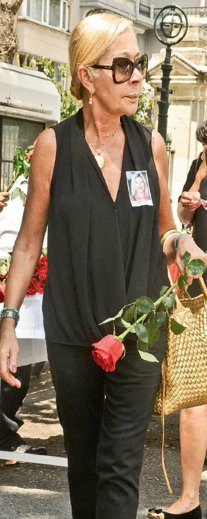 Sevenleri gözyaşlarıyla uğurladı