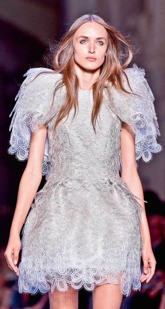 En gözde tasarımcılar Paris'te 