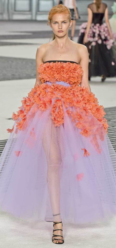 En gözde tasarımcılar Paris'te 