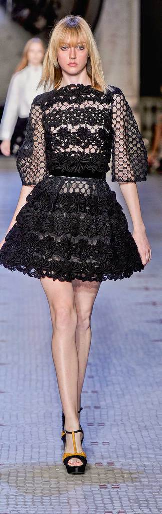 En gözde tasarımcılar Paris'te 