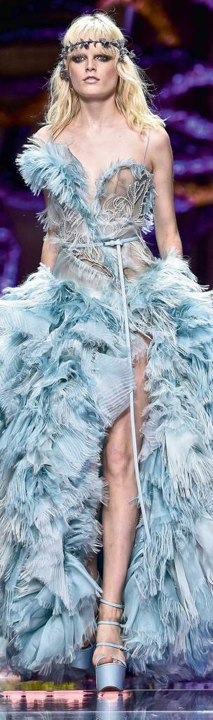 En gözde tasarımcılar Paris'te 