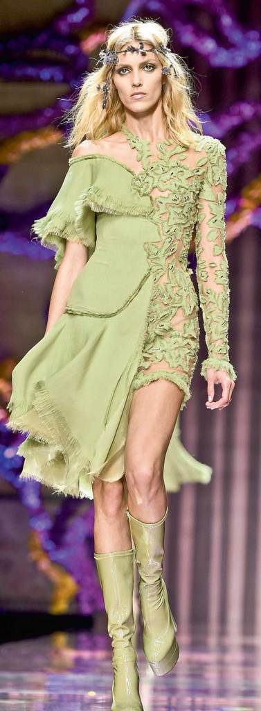 En gözde tasarımcılar Paris'te 