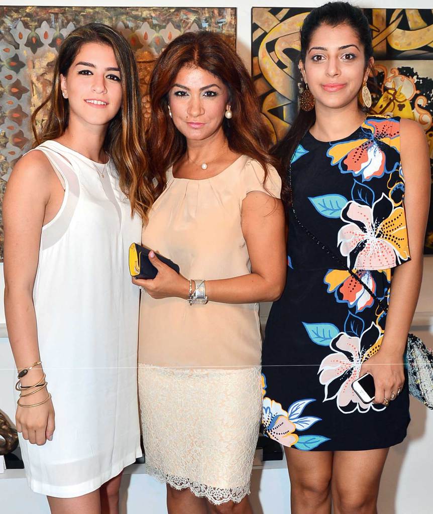 Karma sergide bir araya geldiler