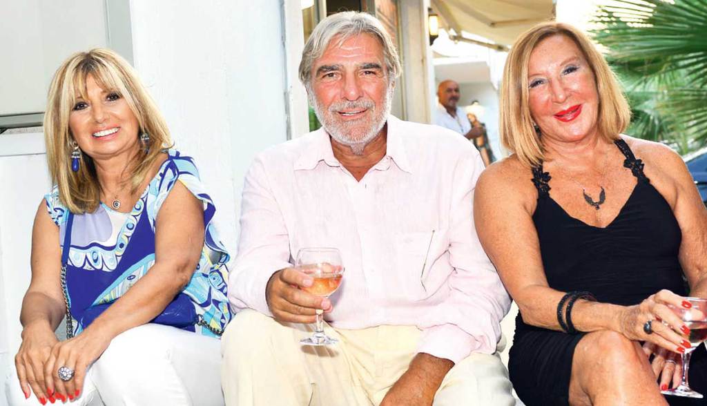 Karma sergide bir araya geldiler