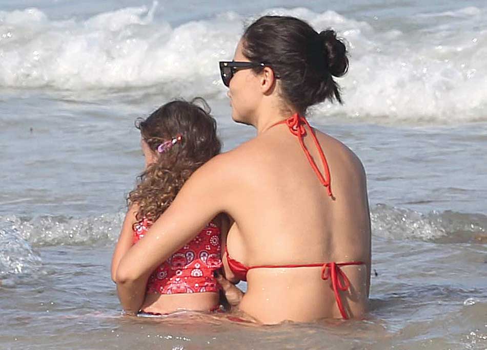 Yıldızlar tatilin keyfini çıkarıyor