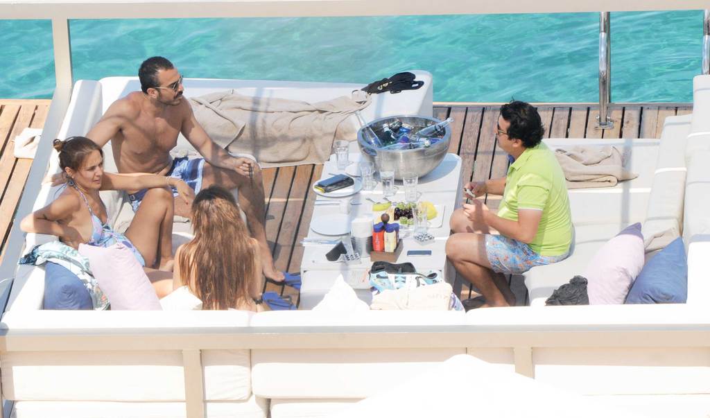 Ünlüler Bodrum'a demir attı