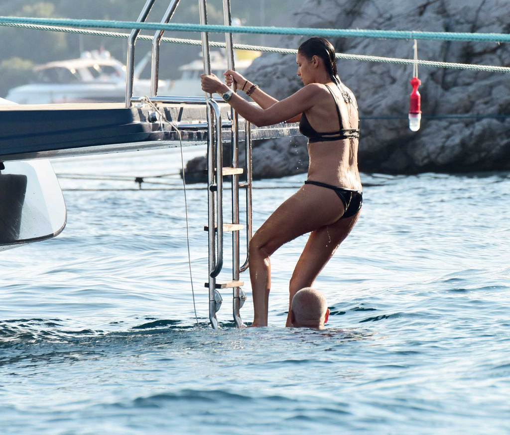 Ünlüler Bodrum'a demir attı