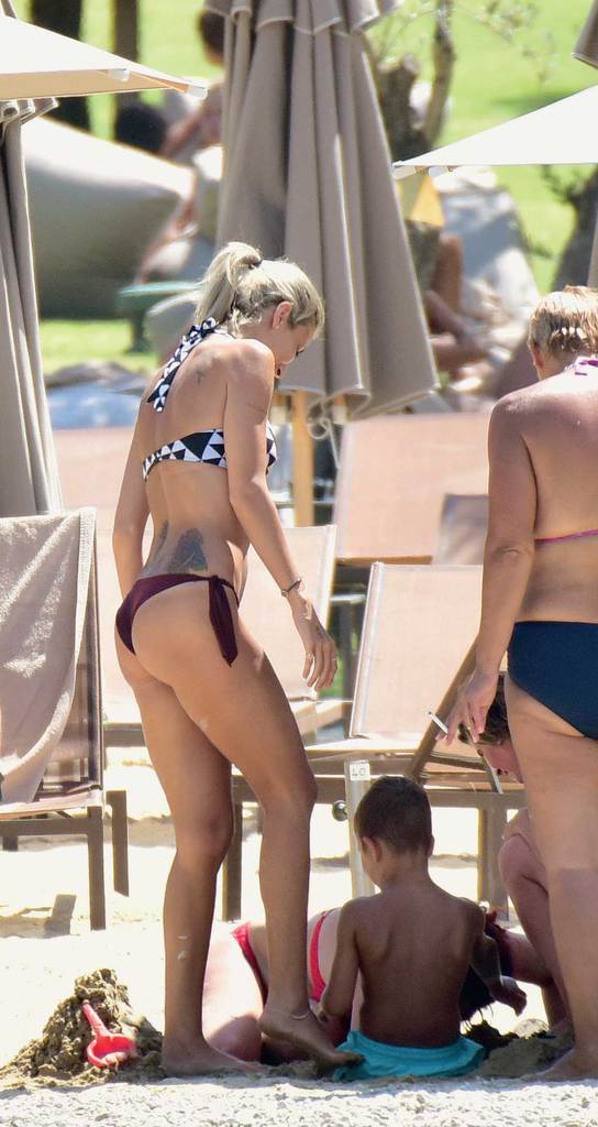 Ünlüler Bodrum'a demir attı