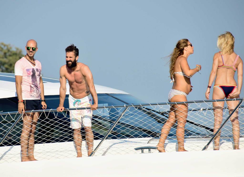Ünlüler Bodrum'a demir attı