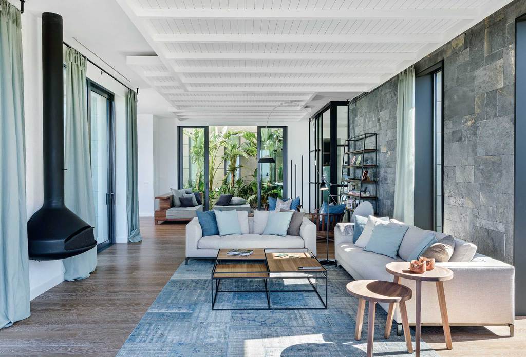 Modanın mimariyle buluştuğu Bodrum evi