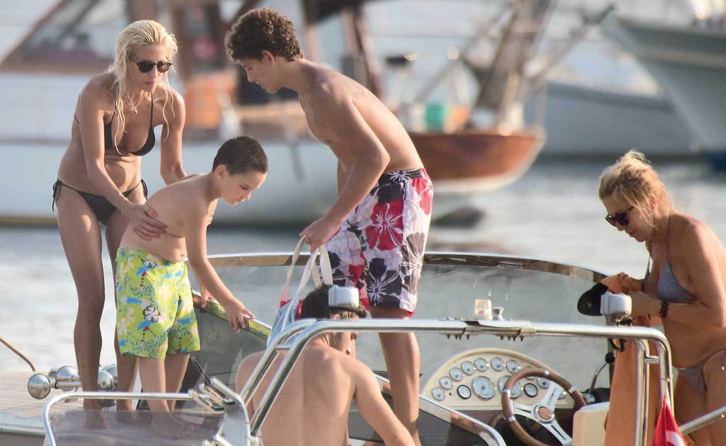 Ünlüler Bodrum'a demir attı
