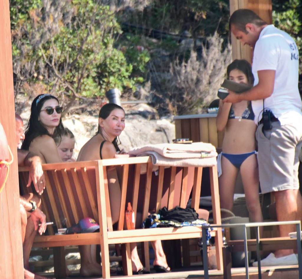 Ünlüler Bodrum'a demir attı