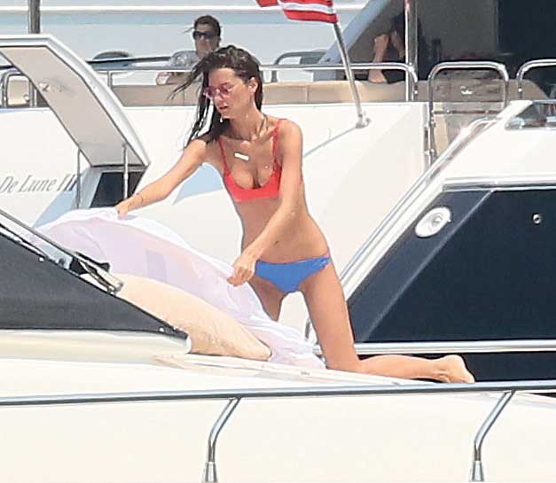 Ünlüler Bodrum'a demir attı