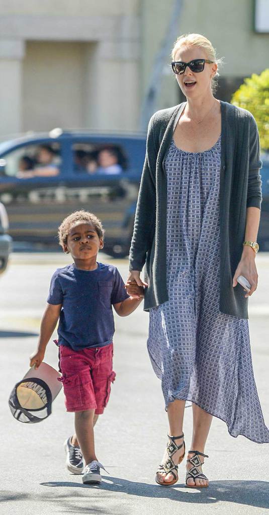 İkinci defa anne oluyor