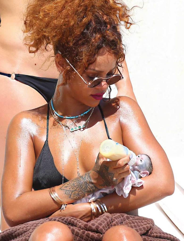 Yıldızlar tatilin keyfini çıkarıyor