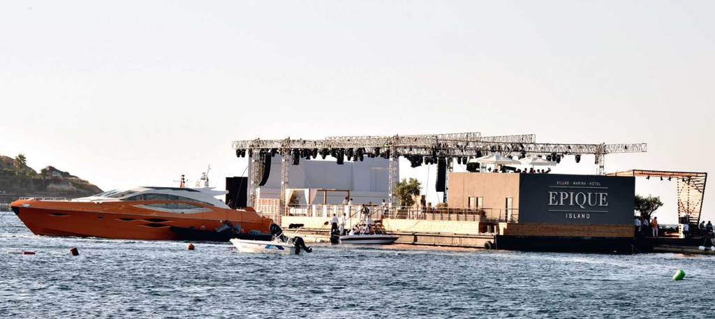 Aksoy Ailesi'nden görkemli davet