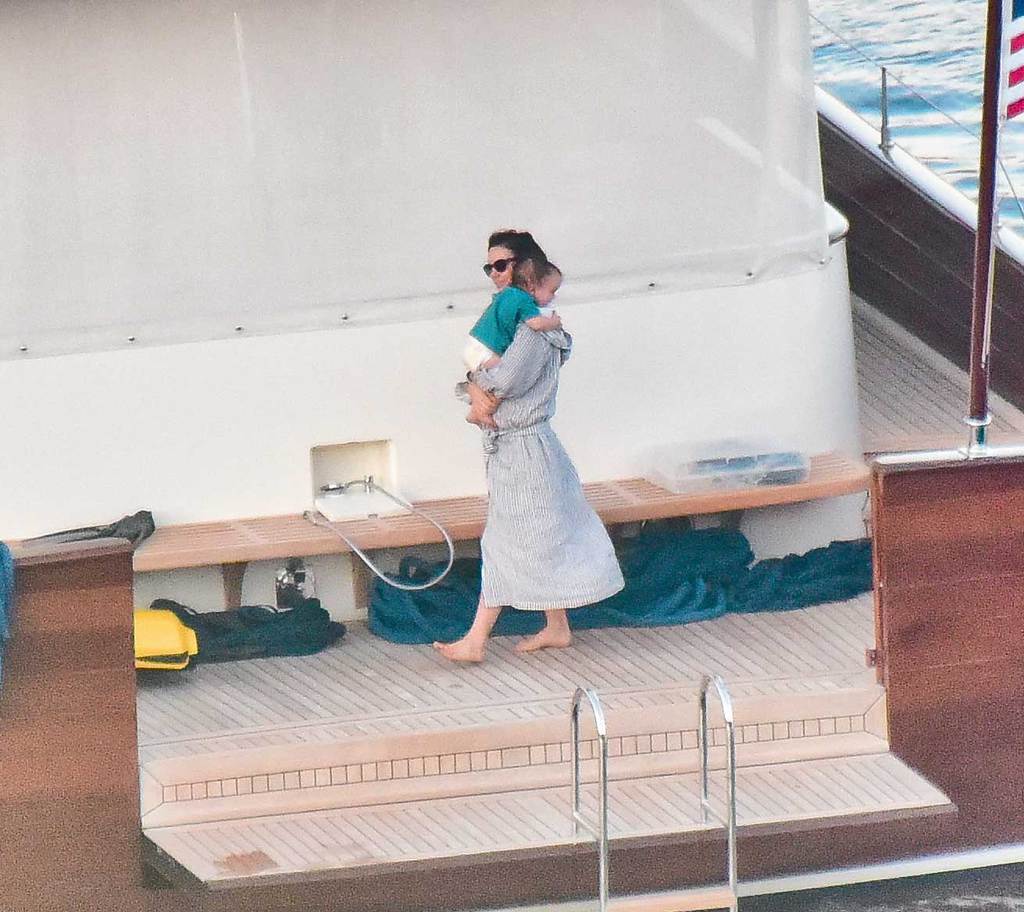 Ünlü isimlerin Bodrum tatili sürüyor