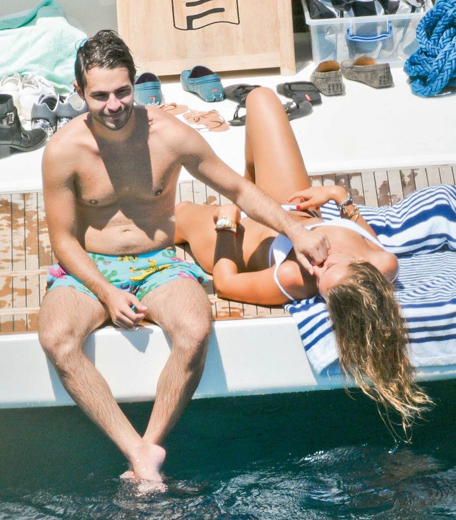 Ünlü isimlerin Bodrum tatili sürüyor