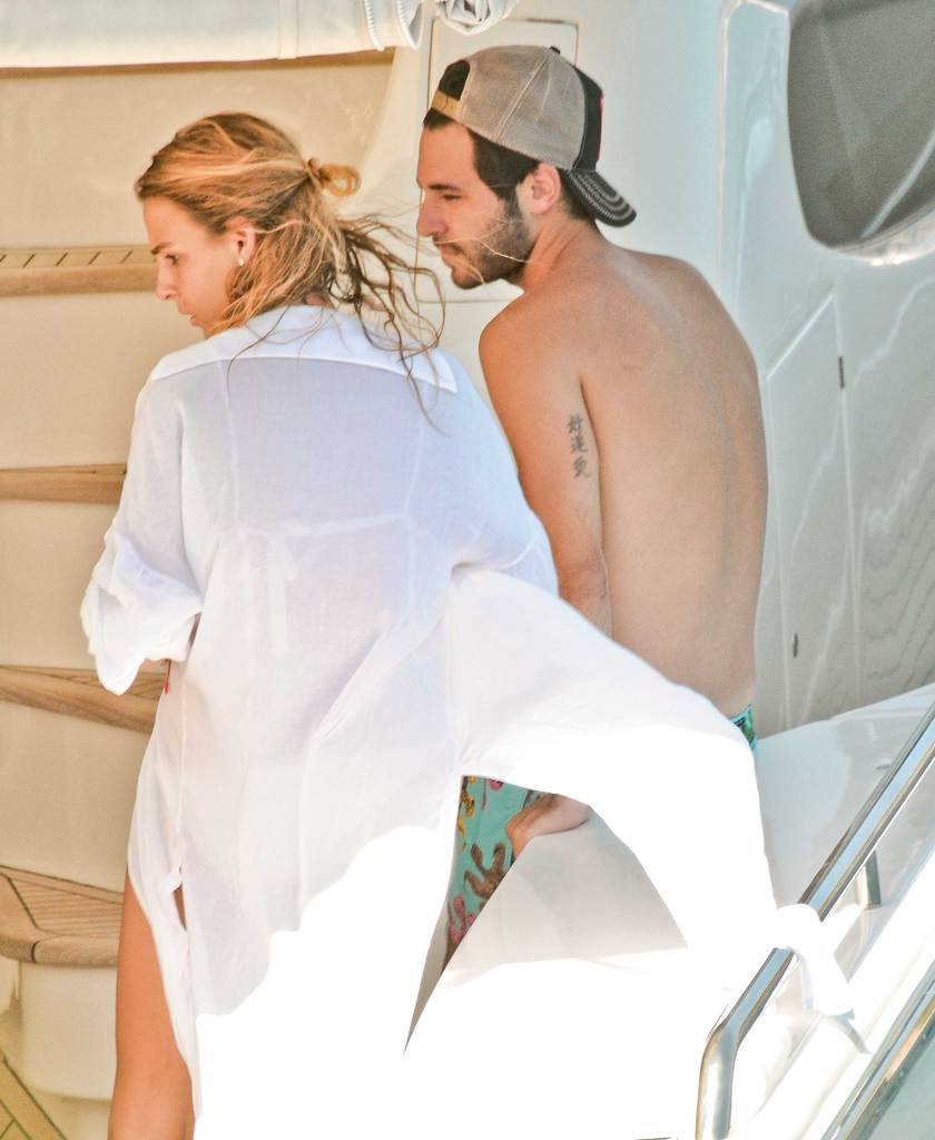 Ünlü isimlerin Bodrum tatili sürüyor