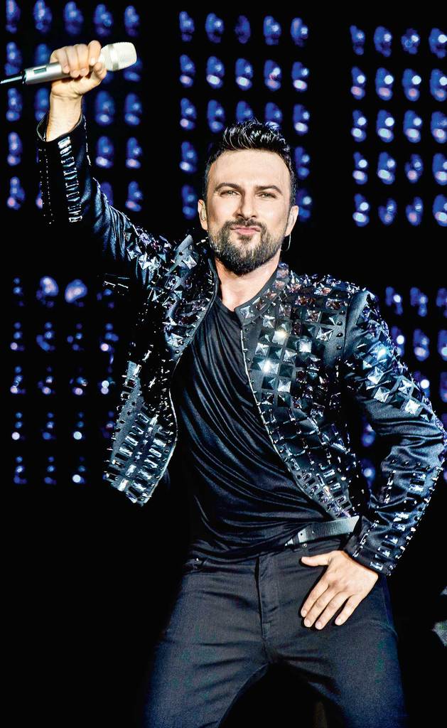 Tarkan hayranları konsere akın etti