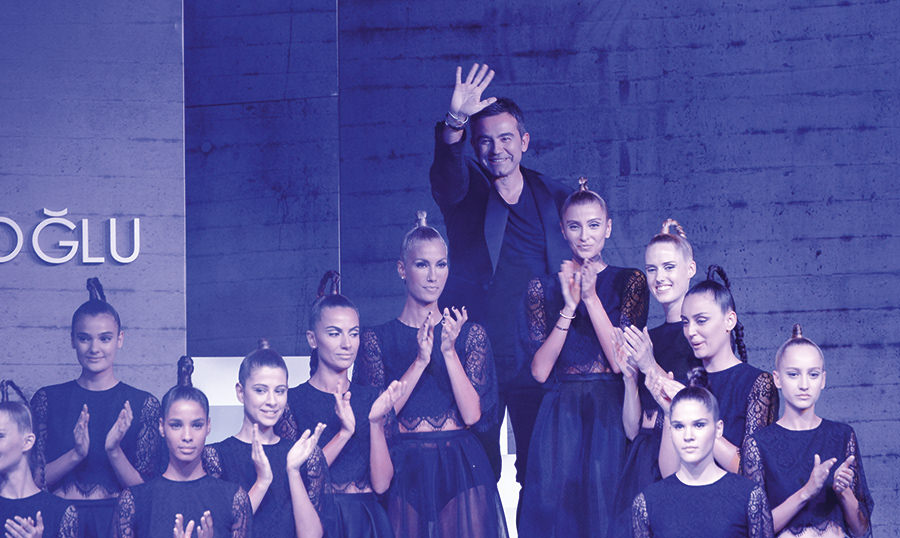 'Sonsuz' tasarımlar için görkemli defile