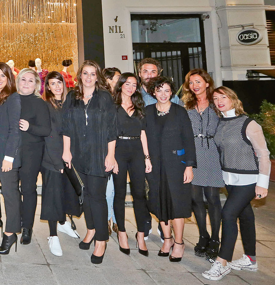 32 tasarımcı aynı çatıda buluştu