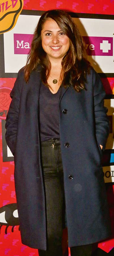 Kapsül koleksiyona renkli tanıtım daveti