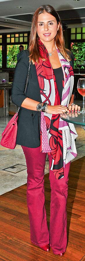 'black Dress' önce elitlere tanıtıldı