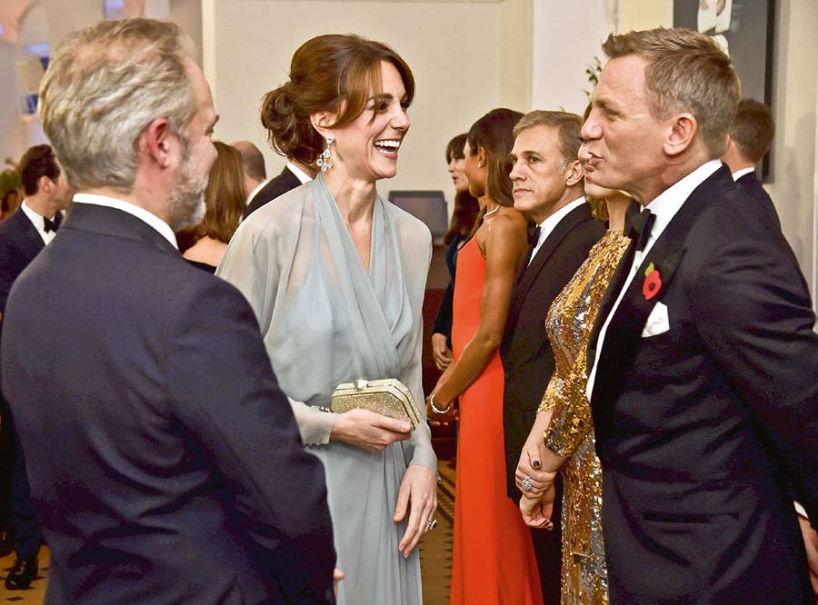 James Bond için görkemli gala 