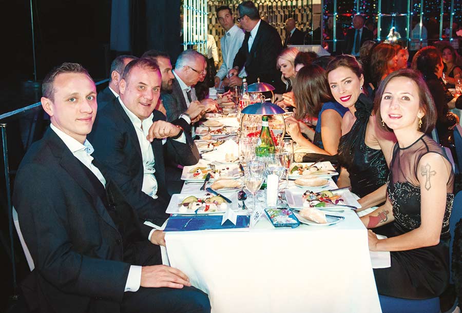 Tarkan Monako'da yine muhteşem bir konser verdi 