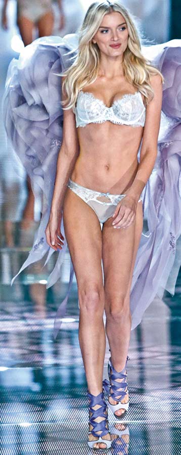 Melekler podyuma indi 